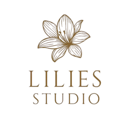 Logo van Lilies Studio met getekende lelie, massagepraktijk voor vrouwen in Lemele
